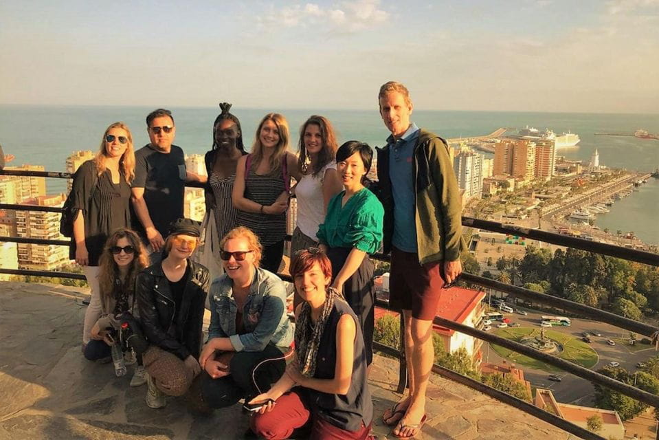 Málaga: Highlights, Old Town & Viewpoint Walking Tour - Meeting Point Information