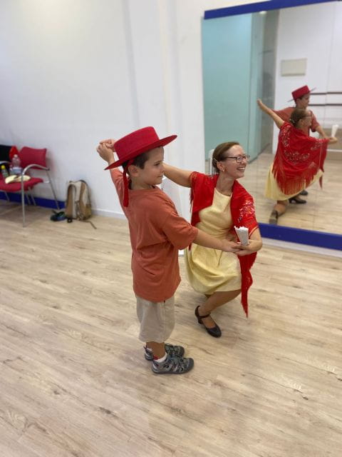 Málaga: Learn to Dance Flamenco Rumba in 45 Minutes - Location and Meeting Point