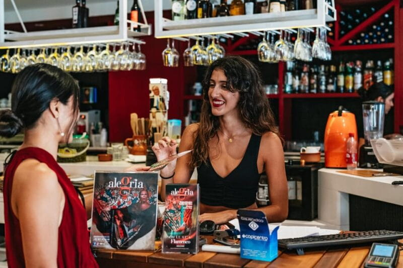 Málaga: Live Flamenco Show at Flamenco Alegría - The Real Flavor of Flamenco in Málaga