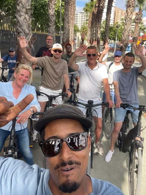 Malaga: Private Roller Skating Class or City Tour on Skates - Key Points / Takeaways