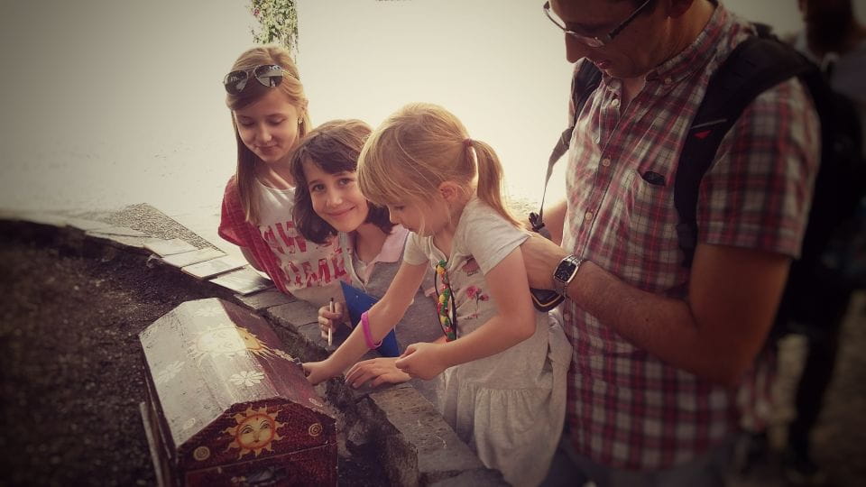 Málaga: Private Sightseeing Treasure Hunt - Experience and Itinerary