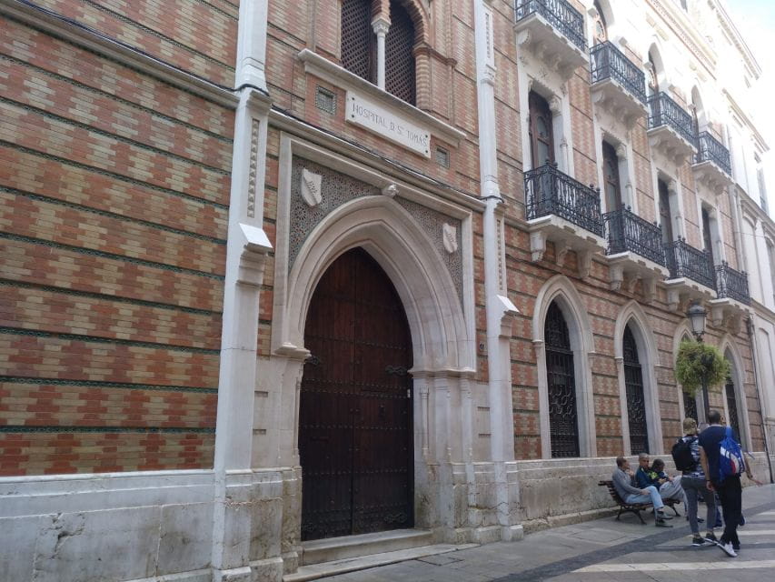 Malaga: Skip-The-Line Malaga Cathedral Tickets With Tour - Important Visitor Information