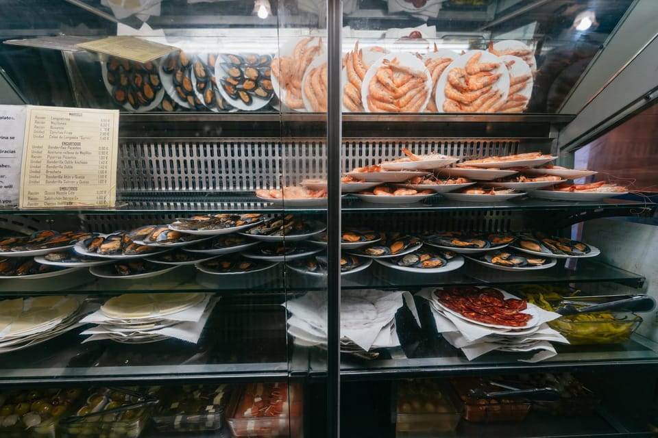 Málaga: Traditional Andalusian Tapas and Wine Tour - Customer Reviews and Ratings