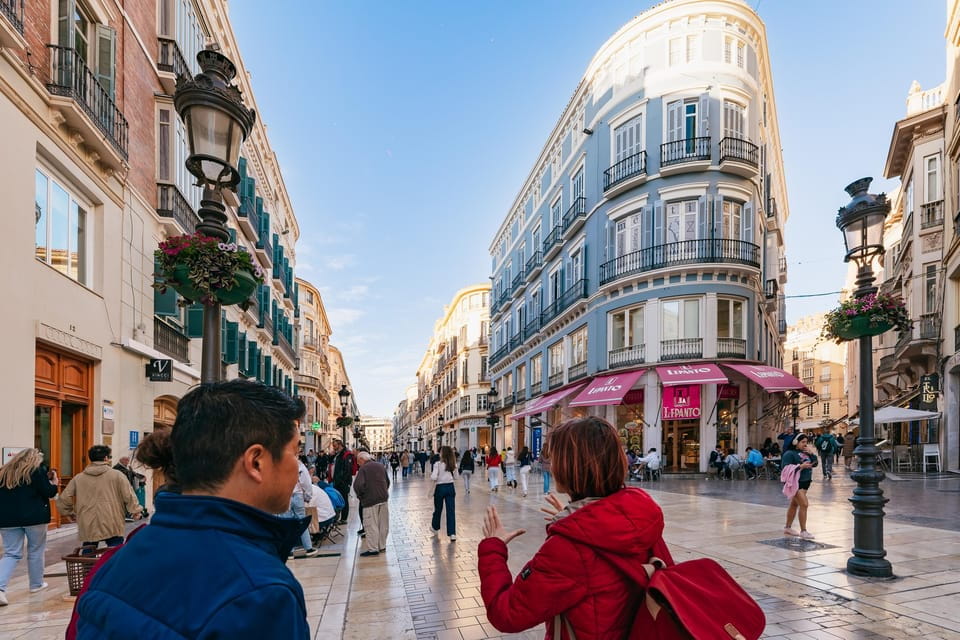 Málaga: Traditional Andalusian Tapas and Wine Tour - Discovering Local Wineries