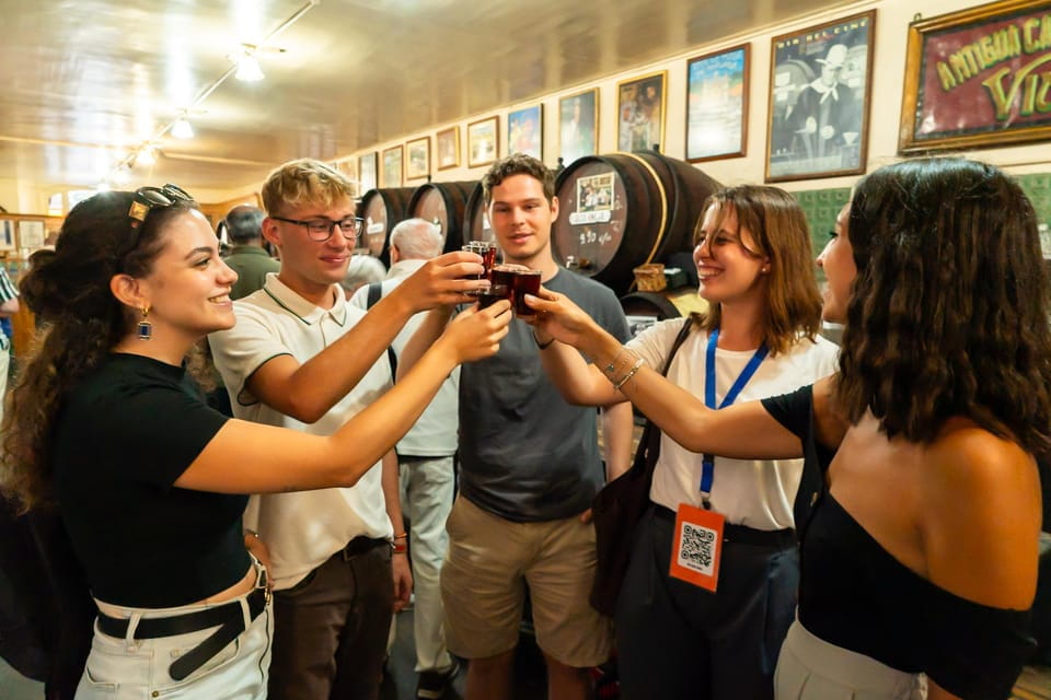 Malaga: Wine and Tapas Tour With Tastings and Drinks - What to Bring and Tour Operations