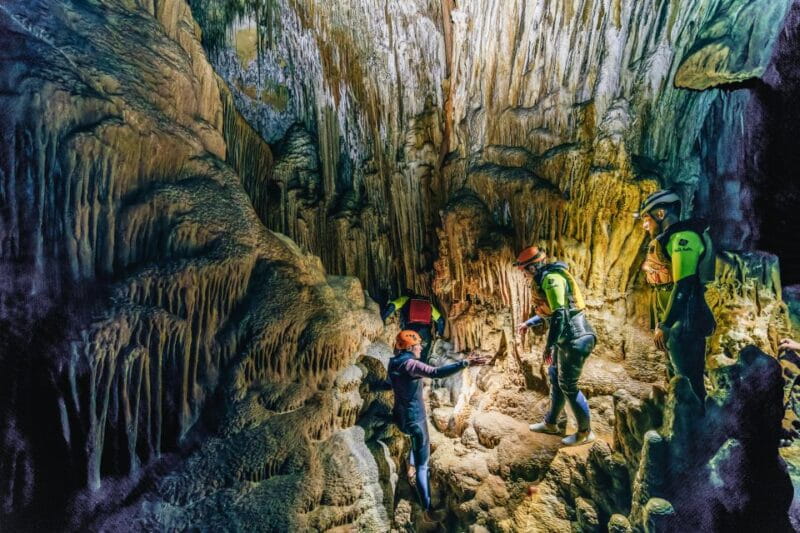 Mallorca: Cova des Coloms Caving Trip with Hotel Transfer - Navigating the Realities of the Experience