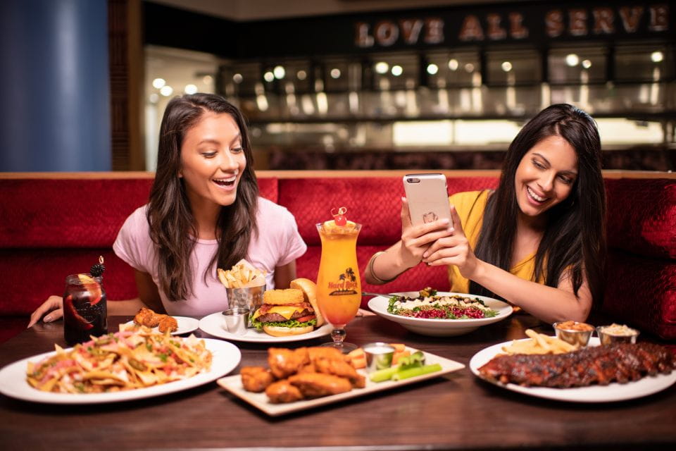 Mallorca: Hard Rock Cafe Entrance With Lunch or Dinner - Cancellation Policy