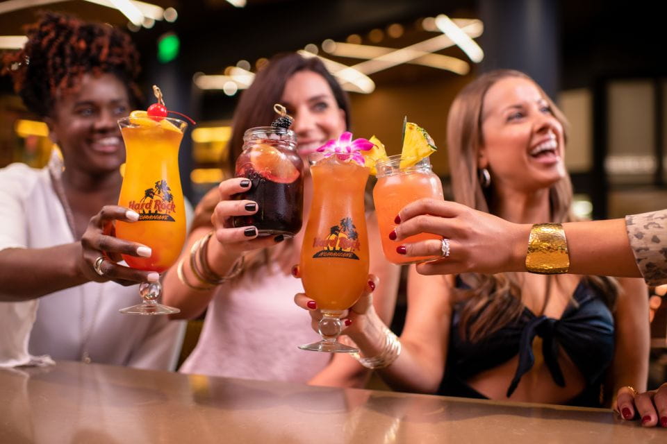 Mallorca: Hard Rock Cafe Entrance With Lunch or Dinner - Things To Know