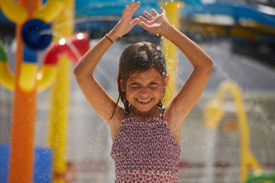 Mallorca: Hidropark Alcudia Entrance Ticket - Food and Dining Options