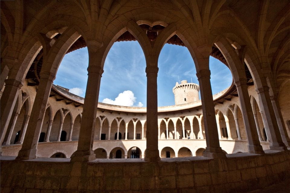 Mallorca: Transfer to Palma Self-Guided Tour - Tour Highlights