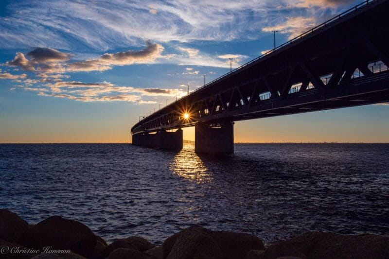 Malmö: Sightseeing and Landmarks tour by bike - Logistics and Practical Tips