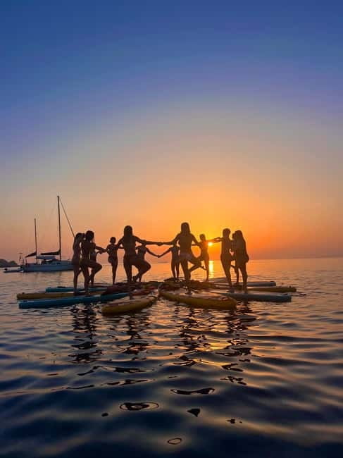 Malta: Gnejna Bay Sunset Paddleboarding and SUP Yoga - Who Will Love This Experience?