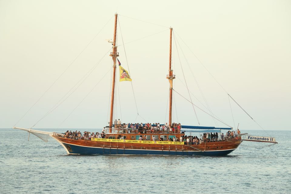 Malta: Lazy Pirate Boat Party With Drinks & Food - Key Points
