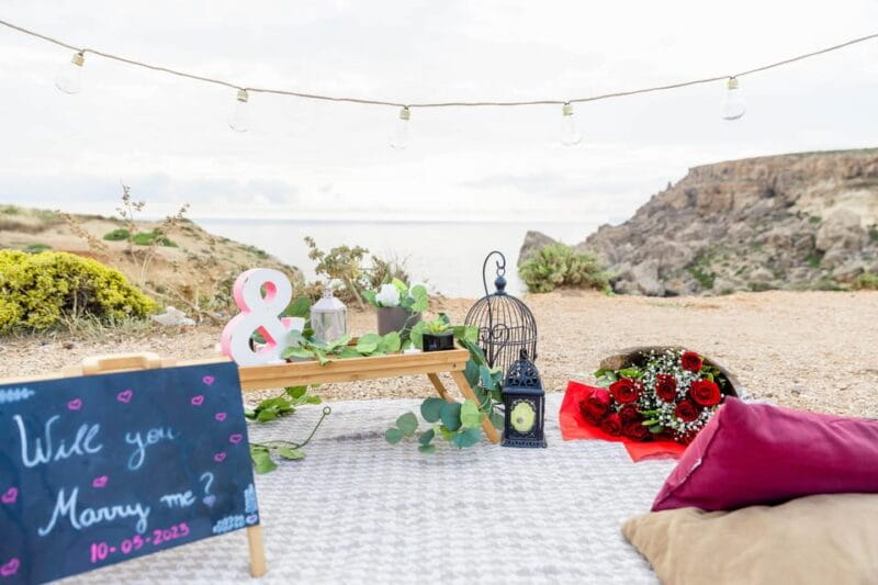 Malta: Marrige Proposal with Scenic Views and Picnic - Who Will Love This Experience