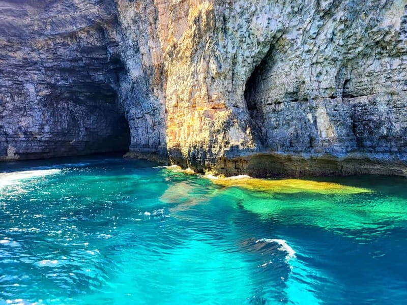 Malta: Private Boat Trip to Comino, Blue Lagoon & Gozo - FAQs