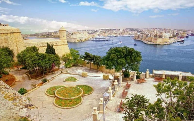 Malta: Private Valletta Highlights Ride Half-Day Experience - Discovering Valletta: The Heart of Maltas Charm
