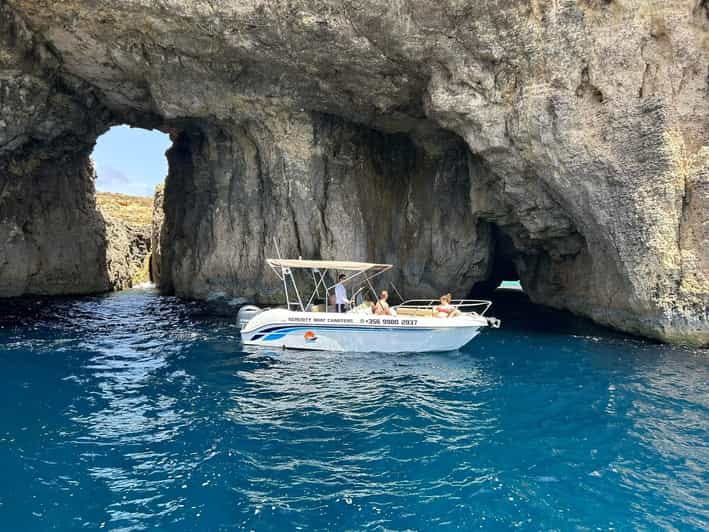 Malta:Gozo,Comino,Crystal/BlueLagoon&Caves Private Boat trip - A Close Look at the Malta: Gozo, Comino, and Blue Lagoon Private Boat Trip