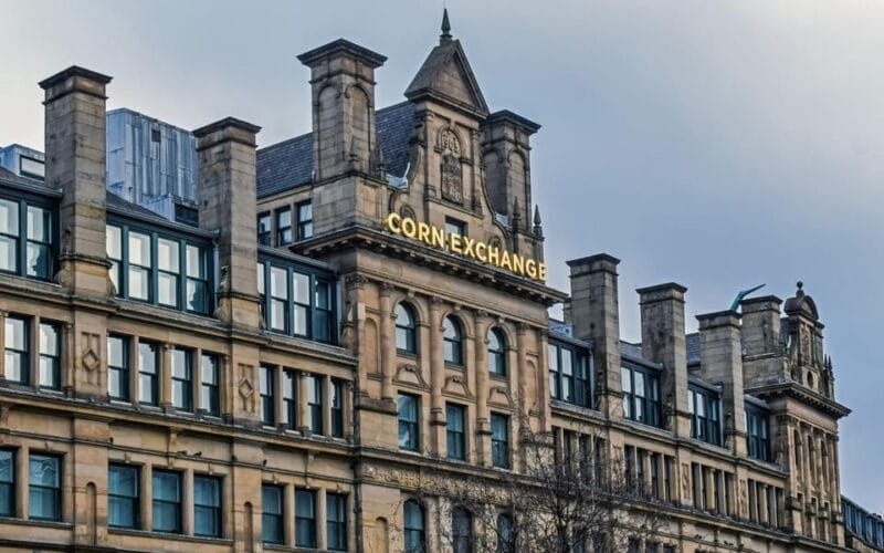 Manchester: City Walking Tour & Exploration Game - Price and Logistics: Analyzing the Value