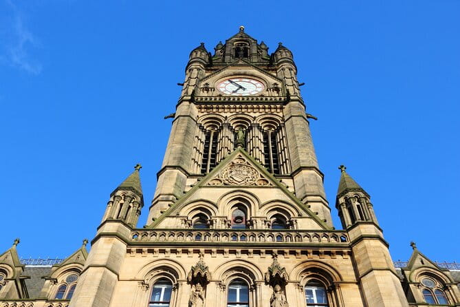 Manchester Scavenger Hunt and Highlights Self-Guided Tour - Who Should Consider This Tour?