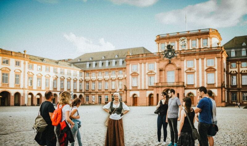 Mannheim, guided costume tour: Hangmen, Witches, Huguenots - Mannheim’s Hidden Stories Come to Life on a Costumed Tour