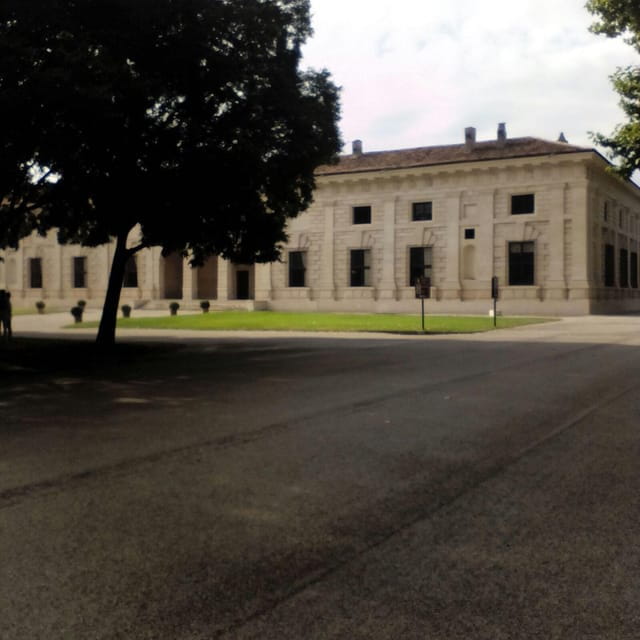 MANTOVA: OZIANDO TRA I GIGANTI: Visit to Palazzo Te - Inside the Palace: What You’ll See