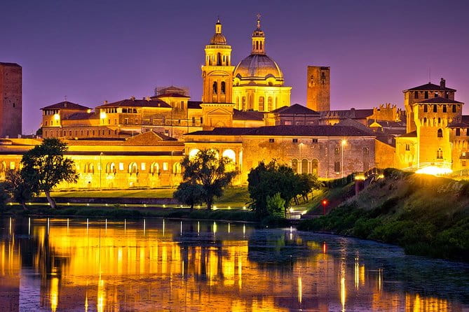 Mantua City Centre Walking Tour - The Market Square and the Renaissance