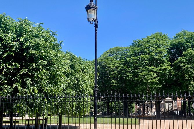 Marais Tour With a Local - Exploring the Marais Neighborhood