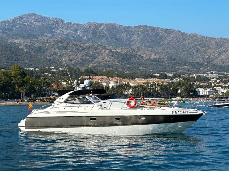 Marbella: Private Cruise in Luxury Yacht - Price and What You’re Getting