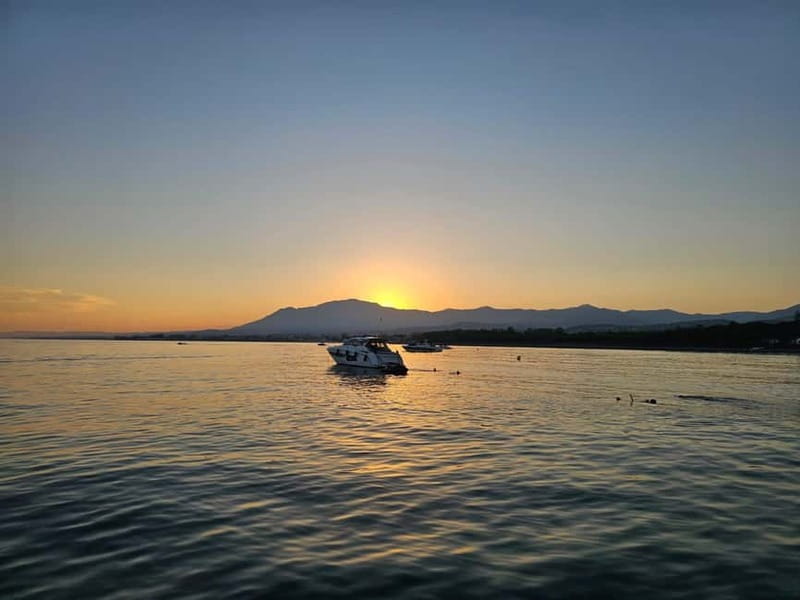 Marbella: shared cruise 2-4 hours on luxury yacht Targa 37 or Targa 48 - Who Should Consider This?