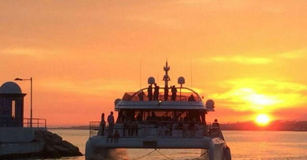 Marbella: Sunset Catamaran Trip - Onboard Amenities