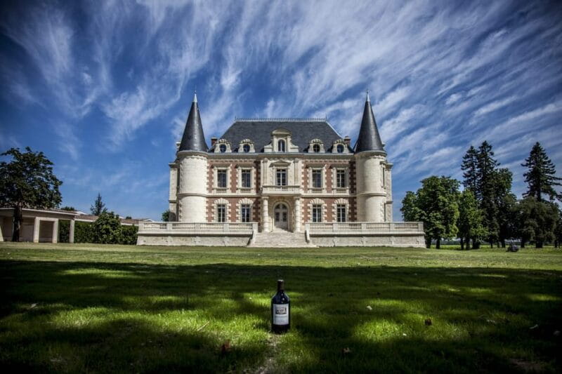Margaux & Médoc private FULL day tour with a classic car - Price and Value