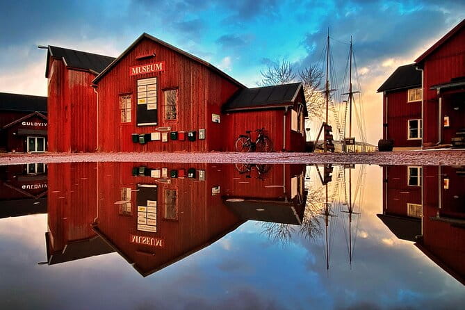 Mariehamn Private Guided Walking Tour - Key Points / Takeaways