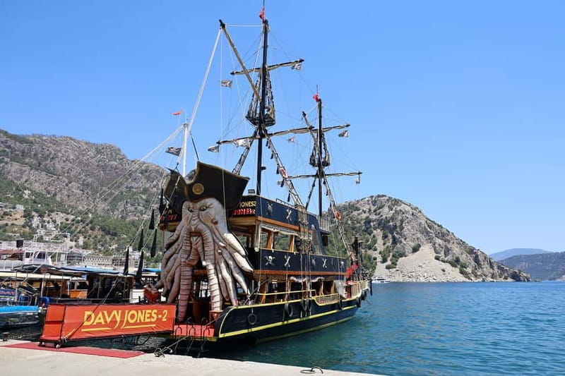 Marmaris: Pirate Boat Trip with Meal, Drinks and Transfer - Entering the World of Marmaris Pirate Boat