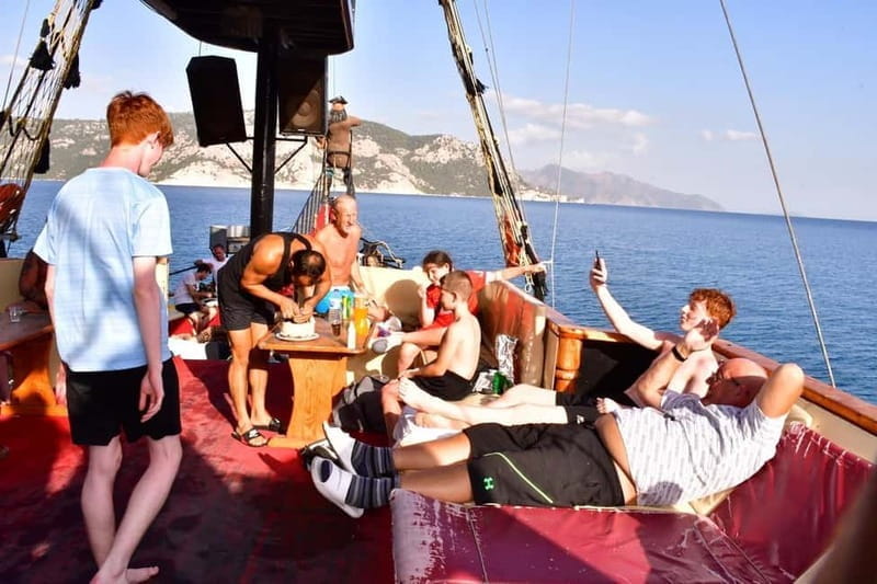Marmaris Pirate Boat w/ Lunch, Unlimited Drinks - FAQ