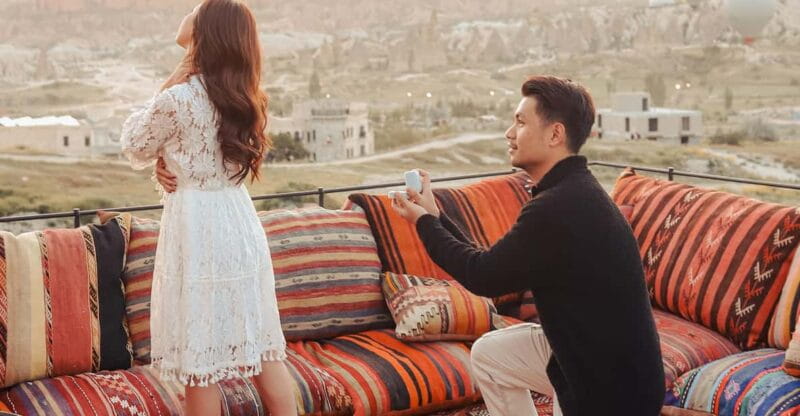 Marriage proposal surprise with breakfast balloons - Key points / Takeaways