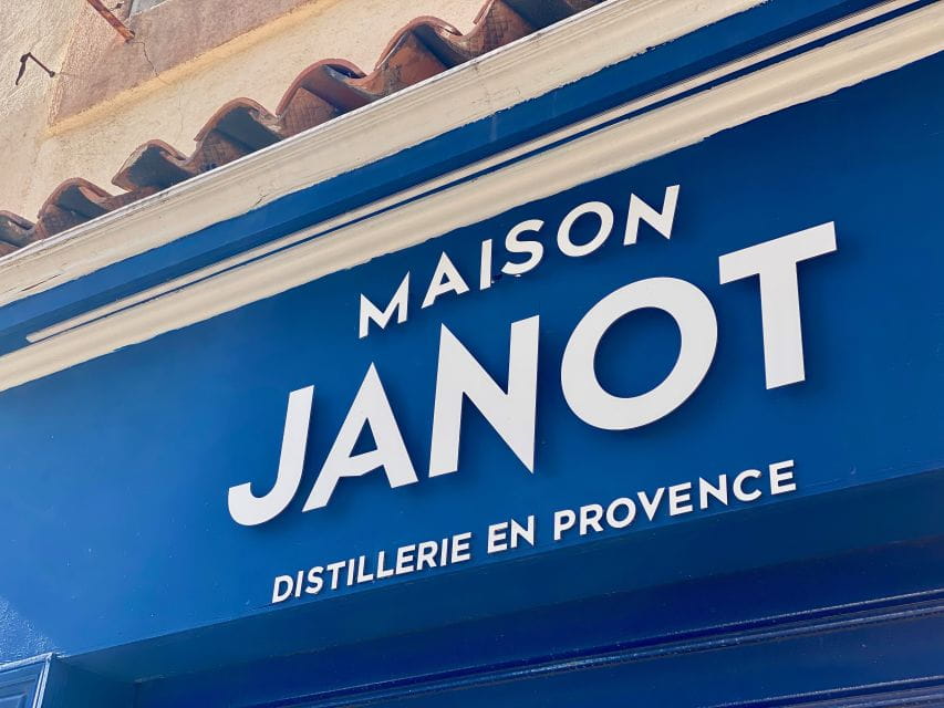 Marseille: Hop-On Hop-Off Bus Tour & Panier Walking Tour - Red Circuit Highlights