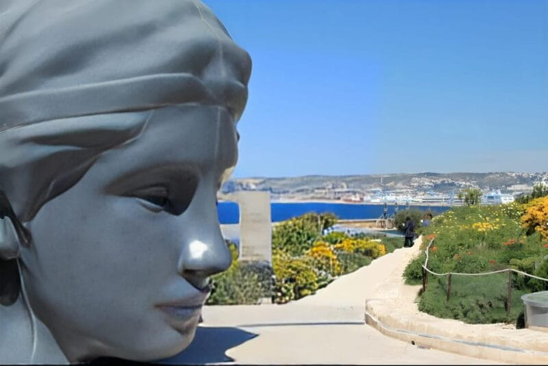 Marseille: Old Port to Cité Radieuse Rooftop Tuk-Tuk Tour - Key Points / Takeaways