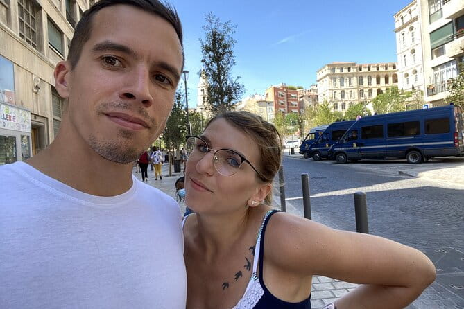 Marseille Old Town Exploration Game and Tour - Who Will Love This?