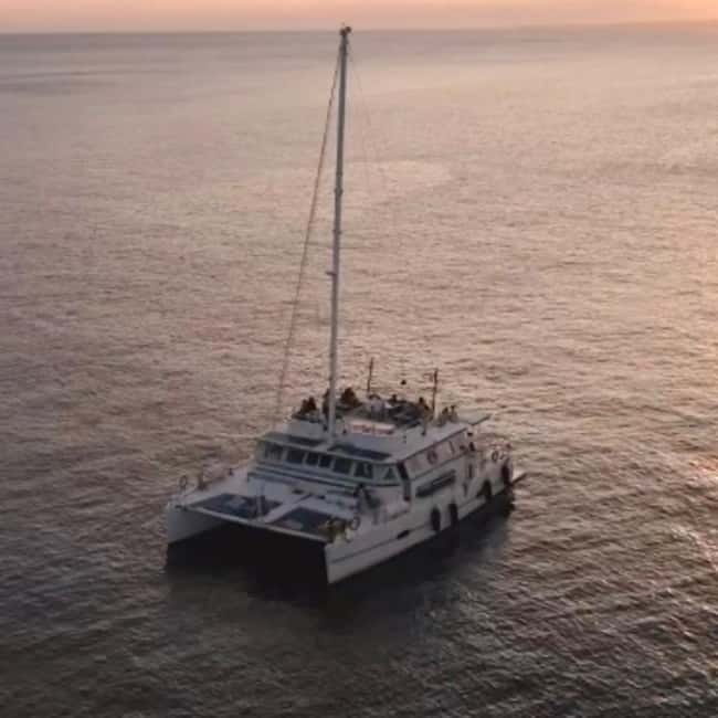 Marseille: Sunset catamaran cruise, buffet & drinks - Price and logistics: What you need to know