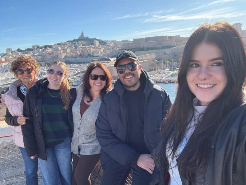 Marseille's Classics : Le Panier Guided Tour - Scenic Break at St-Jean Castle