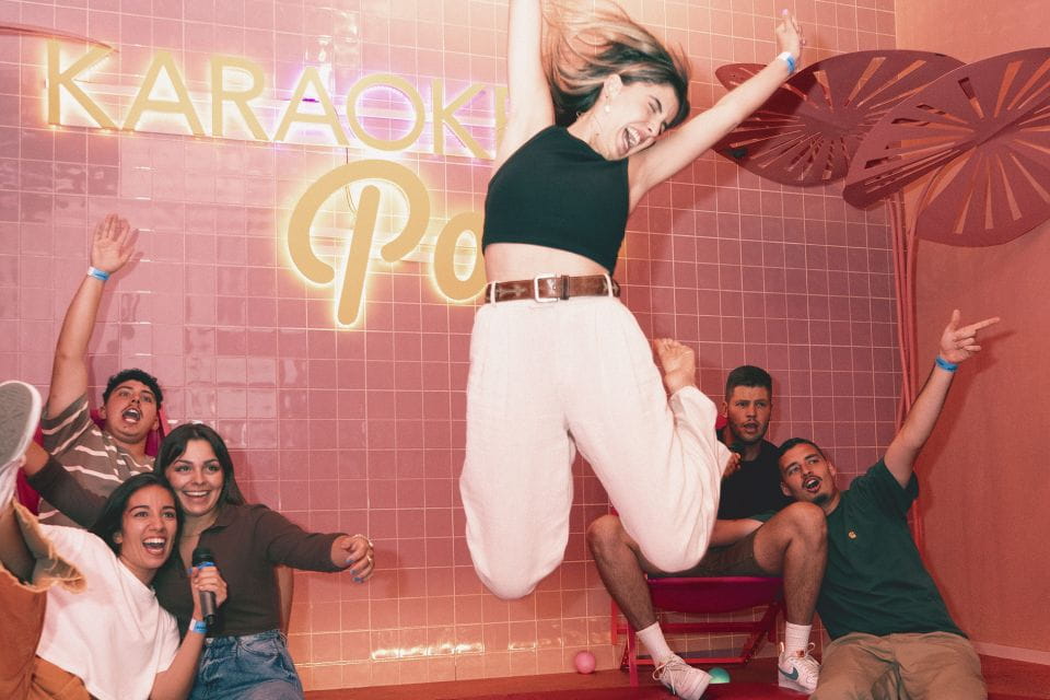 Maspalomas: Holiday World Themed Karaoke Room Rental - Cancellation and Refund Policy