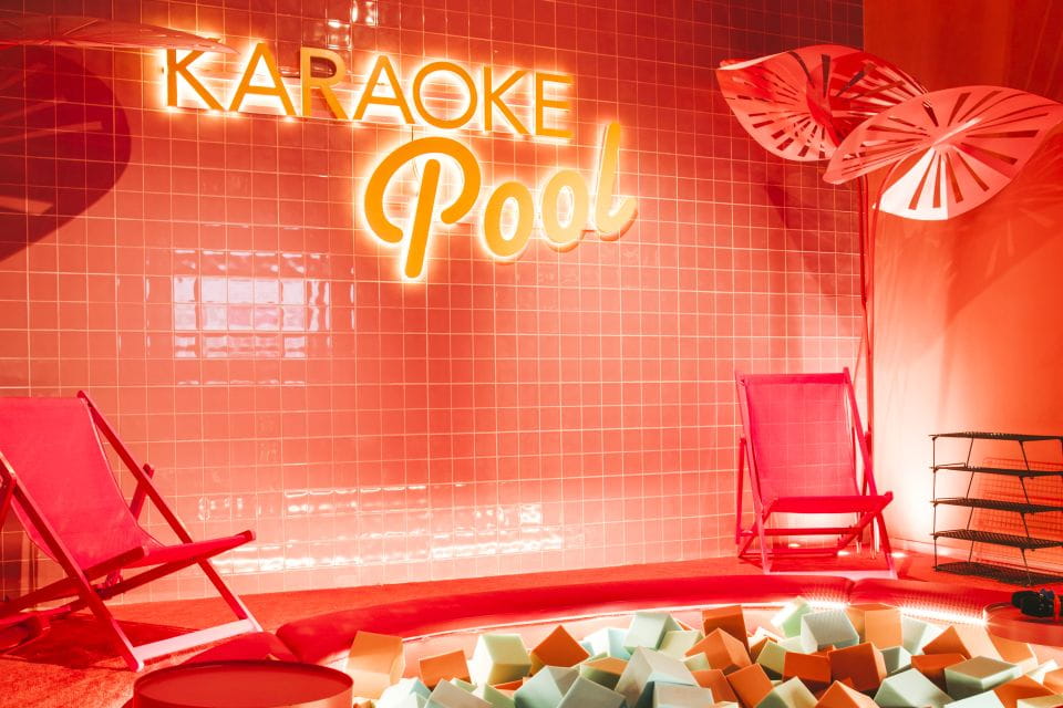 Maspalomas: Holiday World Themed Karaoke Room Rental - Availability and Booking Process