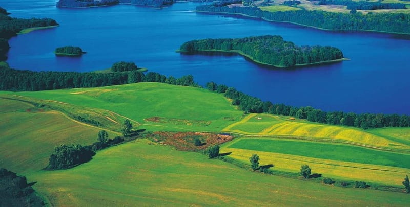 Masurian Lake District: The Wolfs Lair and Yacht Tour - Exploring the Masurian Lake District: The Wolfs Lair and Yacht Tour