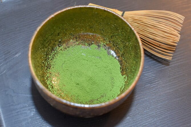 Matcha Experience With of Japanese Tea Tasting in Tokyo - Participating in the Matcha Ceremony