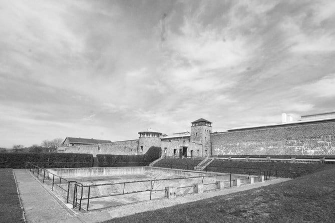 Mauthausen private tour from Linz - Introduction to the Mauthausen Private Tour from Linz