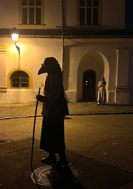 Medias: Nocturnal Macabre Tour with Doctor Plague - A Deep Dive into the Itinerary