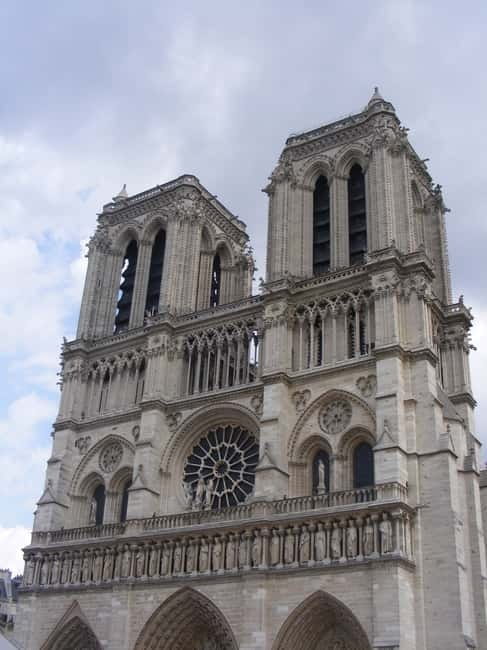 Medieval Paris Private 2h Walking Tour - Key points / Takeaways