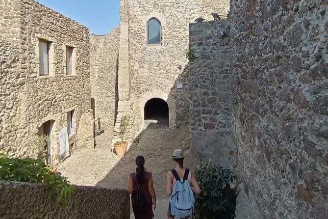 Medieval Village Walking Tour with Aperitif in Castelsardo - Price and Logistics: Good Value for the Experience