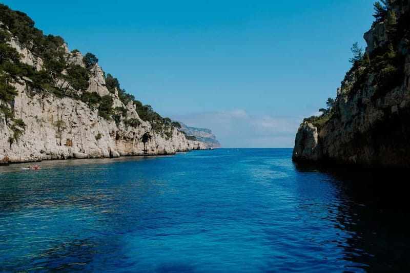 Mediterranean Dream: Cassis, Calanques boat & appetizer - Cassis: The Picturesque Village