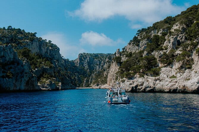 Mediterranean Dream : Cassis, Calanques Boat Ride & Appetizer - A Full-Day Mediterranean Escape: Cassis, Calanques, and More